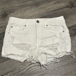 American Eagle “hi-rise shortie” shorts - women’s size 6 - white